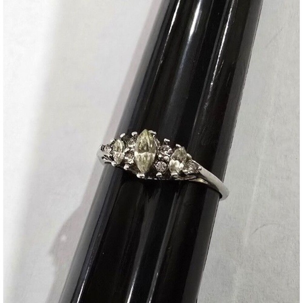 Hypo Allergenic Silver Tone Crystal Rings Vintage Style sizes  7 9 RSVP *